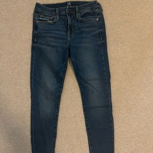 Gap Jeans 4/27 Regular Gap Straight leg Jeans